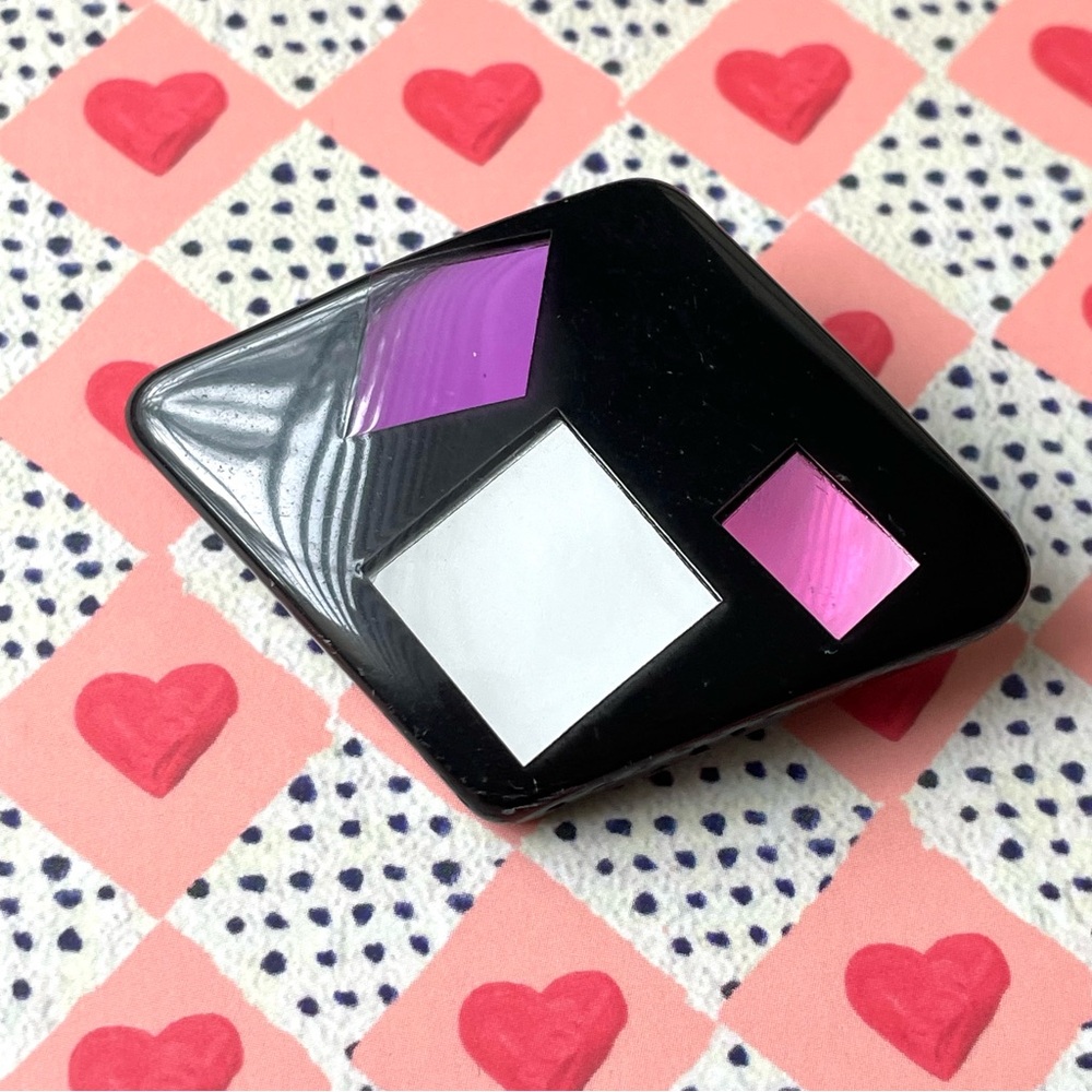 Vintage ‘80s style mirrored lucite/plastic brooch pin black purple pink